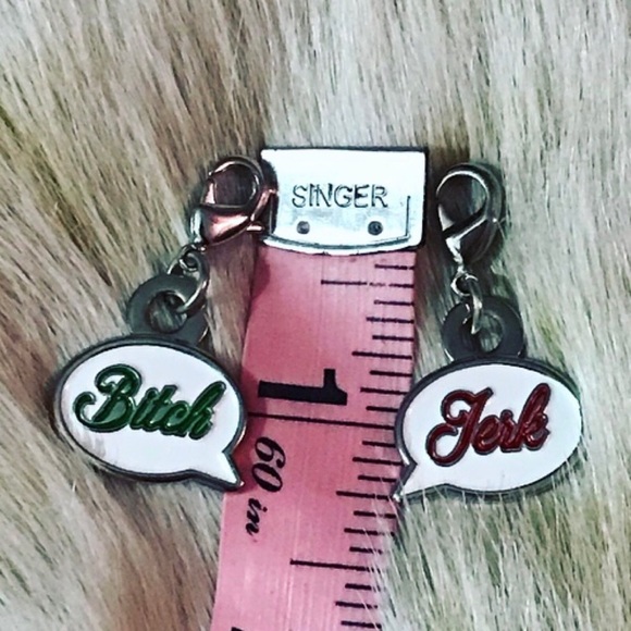 Limited Edition HTF Sam & Dean Speech Bubble Embracelet Charms Stands - Picture 4 of 5